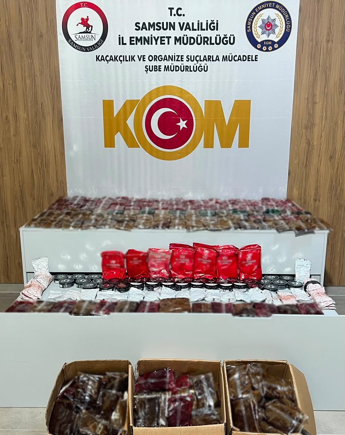 SAMSUN’UN ATAKUM İLÇESİNDE POLİS EKİPLERİNCE DÜZENLENEN KAÇAKÇILIK OPERASYONUNDA 179 KİLO GÜMRÜK...