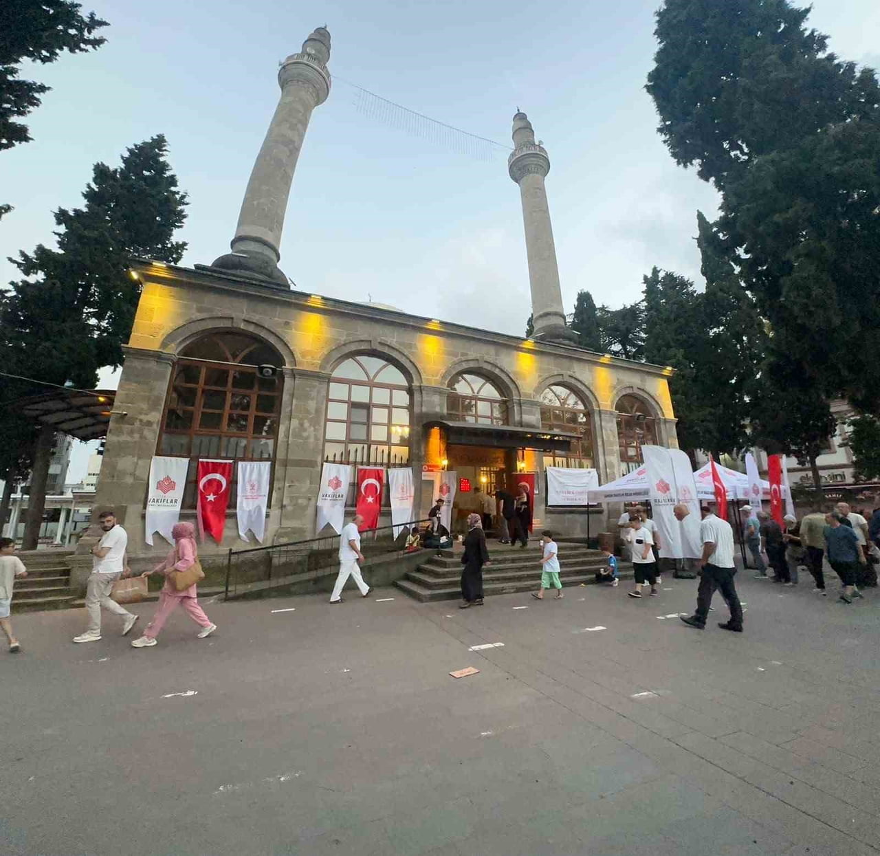 SAMSUN’UN İLKADIM İLÇESİNDE BULUNAN BÜYÜK CAMİ’DE MEVLİD KANDİLİ DOLAYISIYLA PROGRAM...