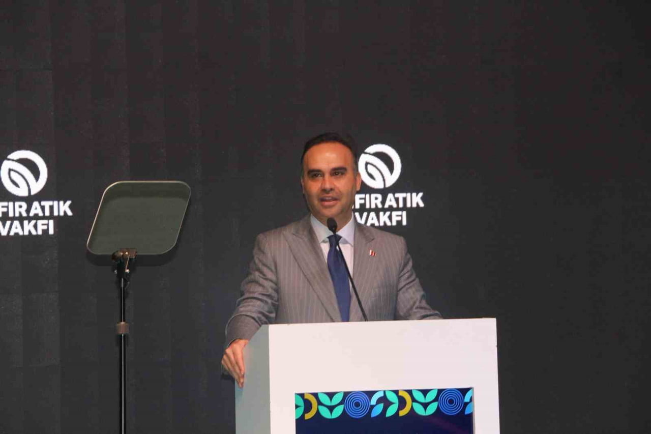 SANAYİ VE TEKNOLOJİ BAKANI MEHMET FATİH KACIR, KONUŞMA YAPTI.