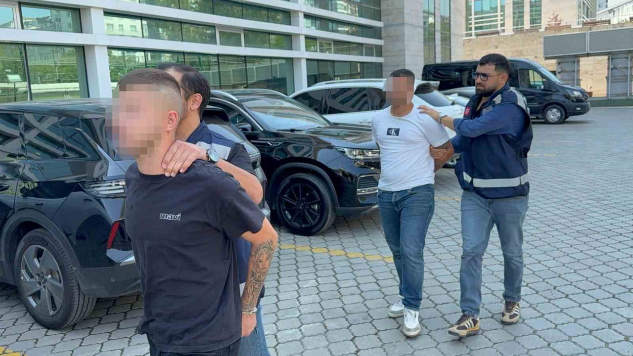 SAVCI TARAFINDAN TUTUKLANMASI TALEBİYLE NÖBETÇİ MAHKEMEYE SEVK EDİLEN B.T. VE Y.K. MAHKEMECE...