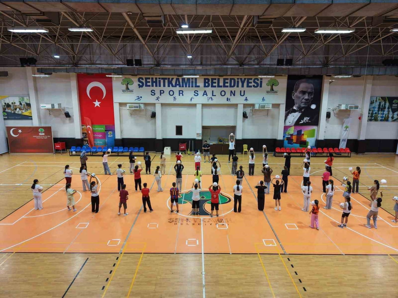 ŞEHİTKAMİL BELEDİYESİ EV SAHİPLİĞİNDE ŞEHİTKAMİL KAYMAKAMLIĞI KOORDİNASYONUNDA VE ŞEHİTKAMİL...