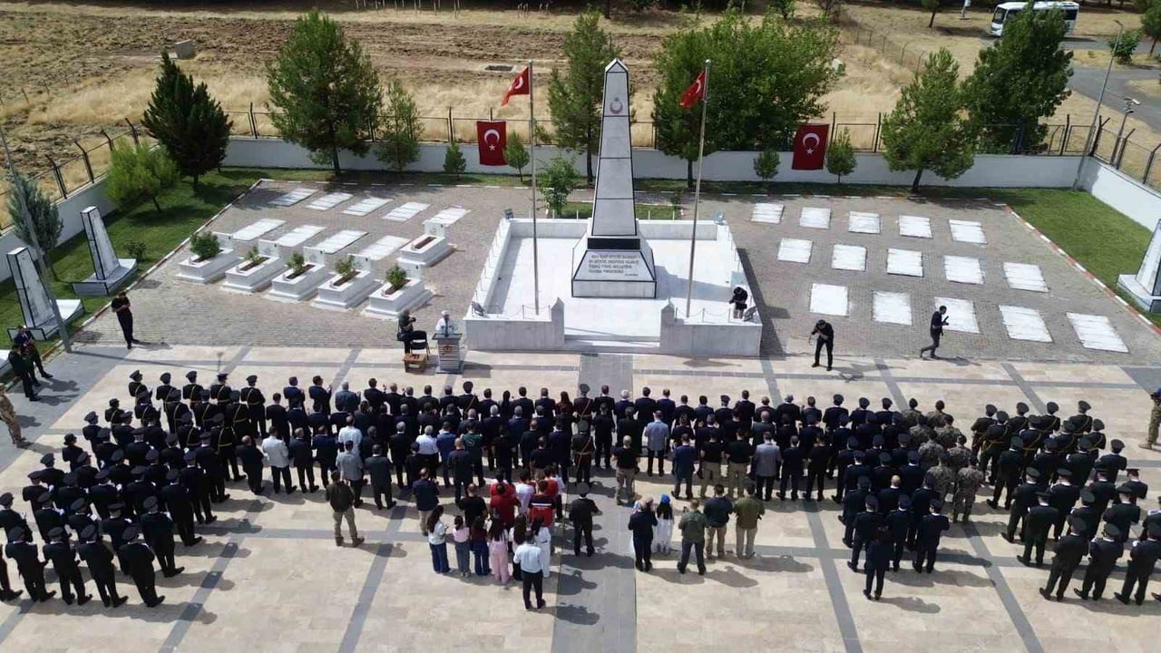 SİİRT’TE 30 AĞUSTOS ZAFER BAYRAMI’NIN 104. YIL DÖNÜMÜ COŞKUYLA KUTLANDI
