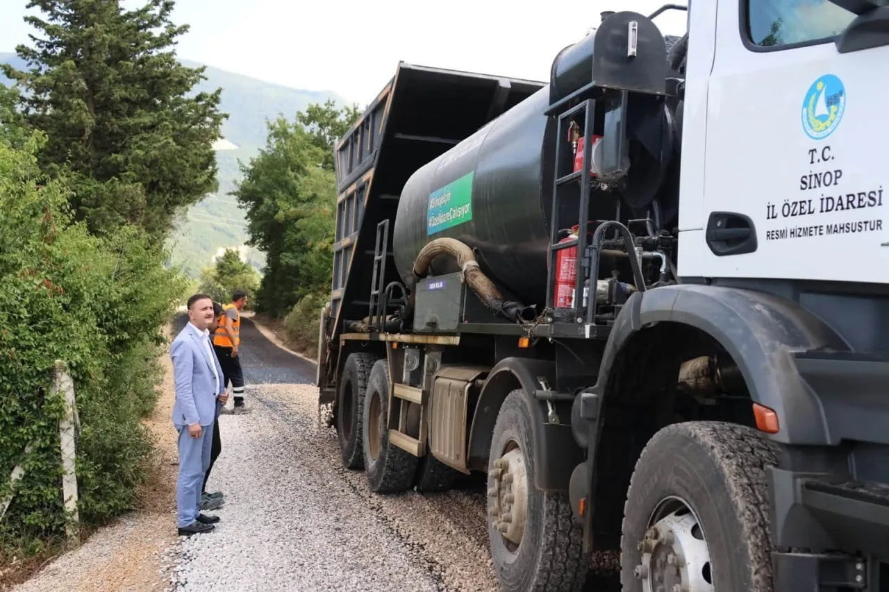 SİNOP İL ÖZEL İDARESİ GENEL SEKRETERİ YAHYA ÇINKIL, MERKEZ İLÇEYE BAĞLI TANGAL KÖYÜ’NDE YÜRÜTÜLEN...