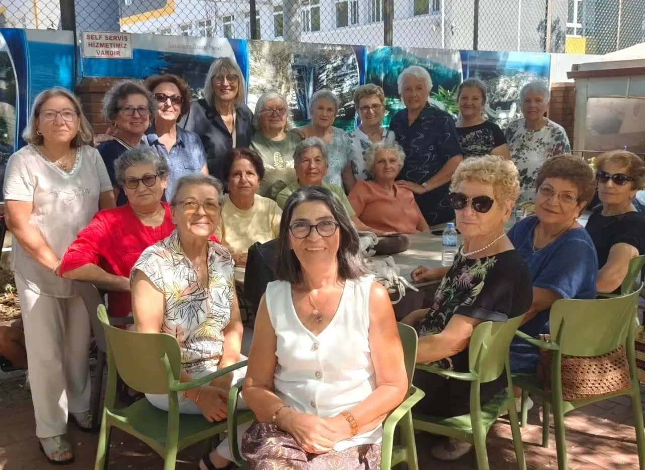 SİNOP KIZ ÖĞRETMEN OKULU’NUN 1975 YILI MEZUNLARI, MEZUNİYETLERİNİN ÜZERİNDEN YARIM ASIRDAN FAZLA...