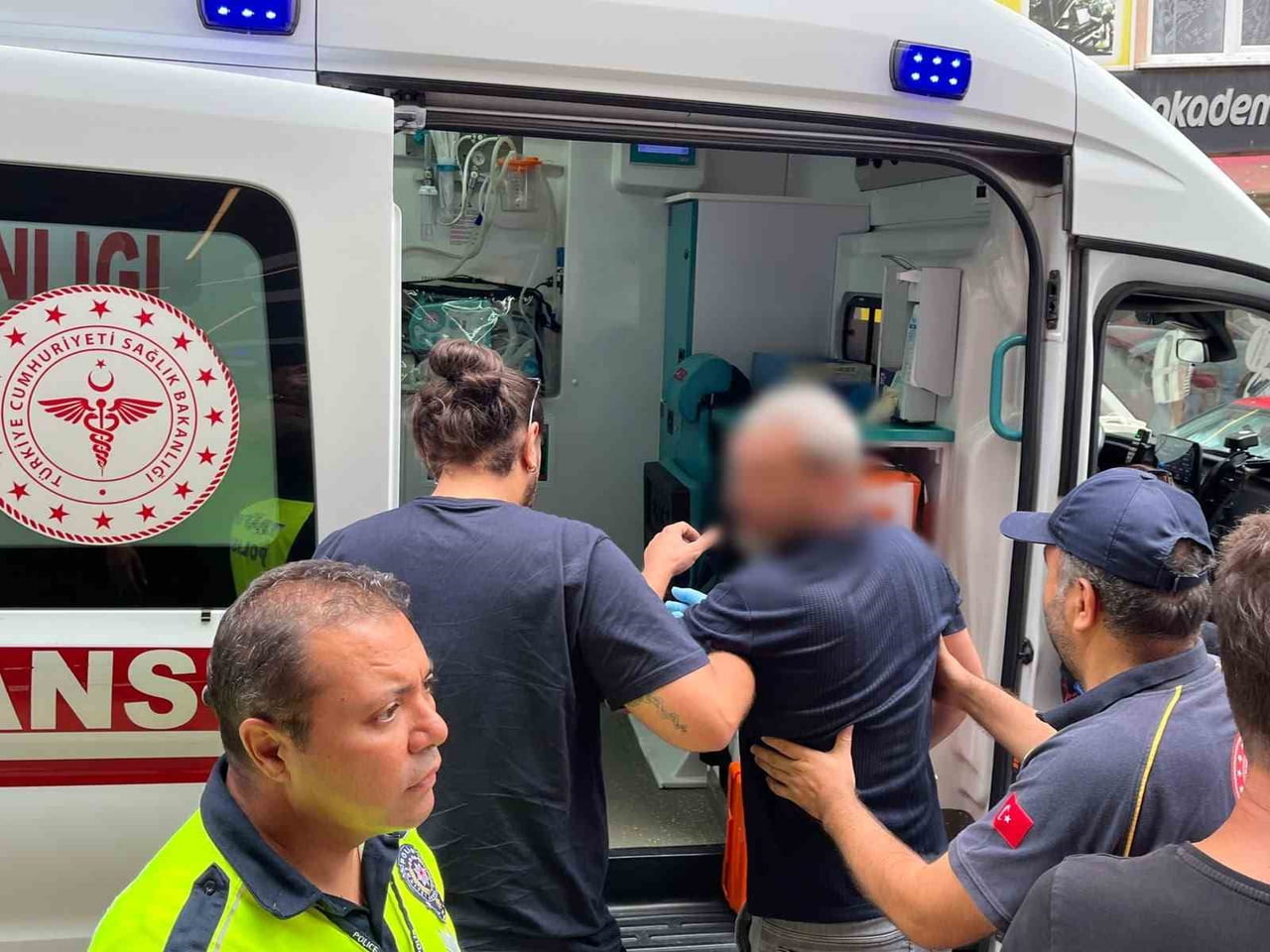 SİNOP’TA MOTOSİKLET İLE HAFİF TİCARİ ARACIN ÇARPIŞMASI SONUCU MEYDANA GELEN TRAFİK KAZASINDA...