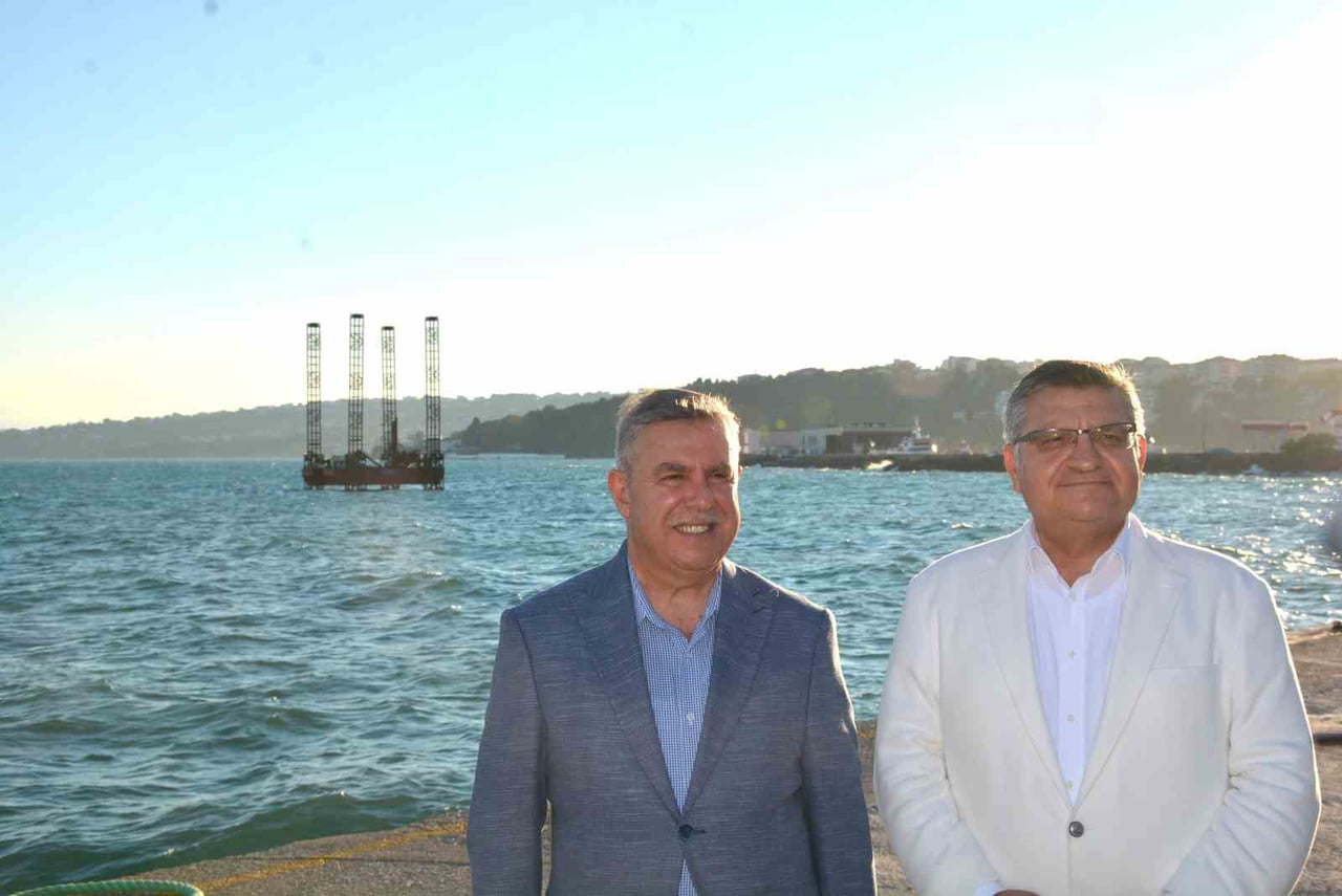 SİNOP VALİSİ DR.MUSTAFA ÖZARSLAN (SAĞDA) AK PARTİ SİNOP MİLLETVEKİLİ DR.NAZIM MAVİŞ...