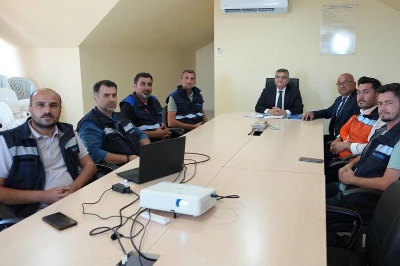 SİNOP VALİSİ MUSTAFA ÖZARSLAN (KARŞIDA) VE YEDAŞ SİNOP BÖLGE MÜDÜRÜ KORAY KESEROĞLU'NUN (SAĞ...