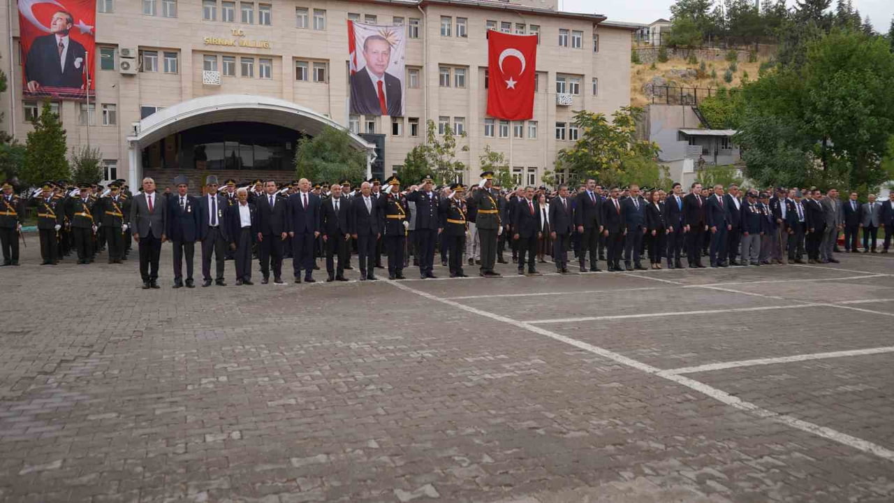 ŞIRNAK’TA 30 AĞUSTOS ZAFER BAYRAMI'NIN 104’ÜNCÜ YIL DÖNÜMÜ DOLAYISIYLA DÜZENLENEN KUTLAMA...