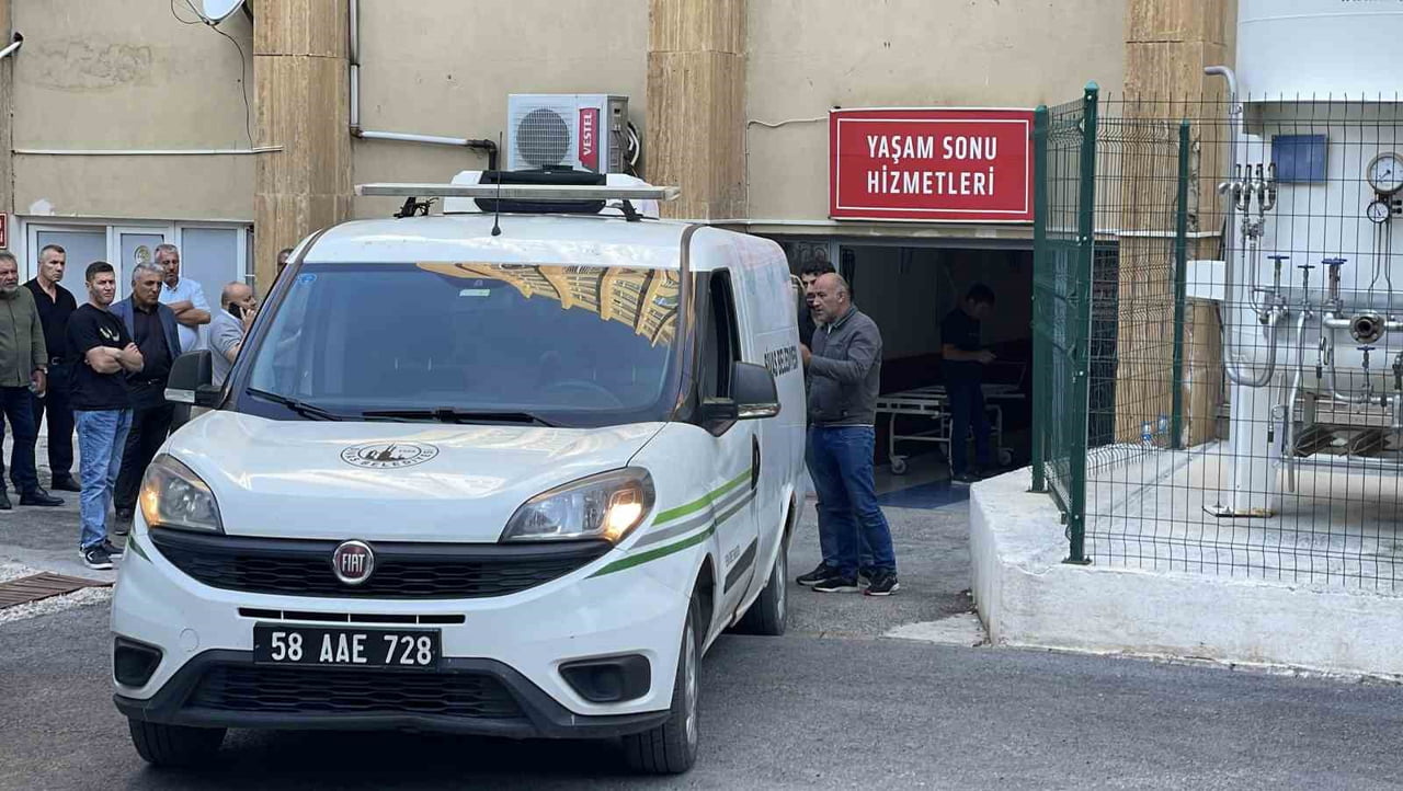 SİVAS’TA KENE TUTUNMASININ ARDINDAN RAHATSIZLANAN VE KIRIM KONGO KANAMALI ATEŞİ (KKKA) HASTALIĞI...