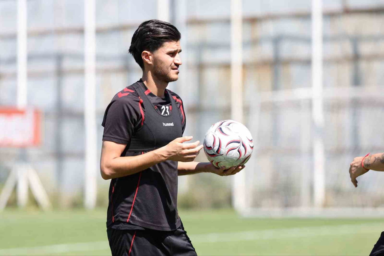 SİVASSPOR, TRENDYOL 1. LİG 2026-2027 SEZONUNUN 4. HAFTASINDA DEPLASMANDA BATMAN PETROLSPOR İLE...