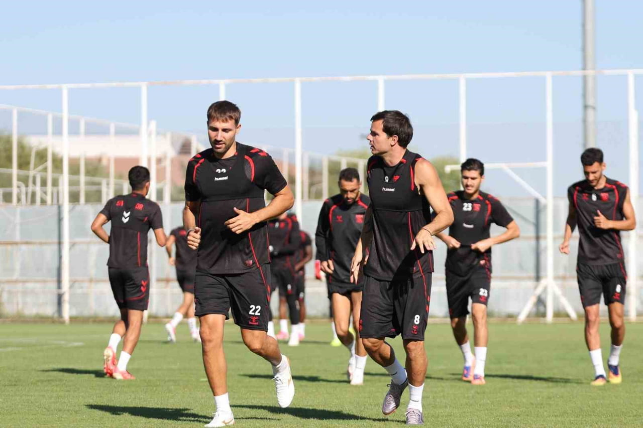 SİVASSPOR, TRENDYOL 1. LİG 2026-2027 SEZONUNUN İLK HAFTASINDA ESENLER EROKSPOR İLE OYNAYACAĞI...