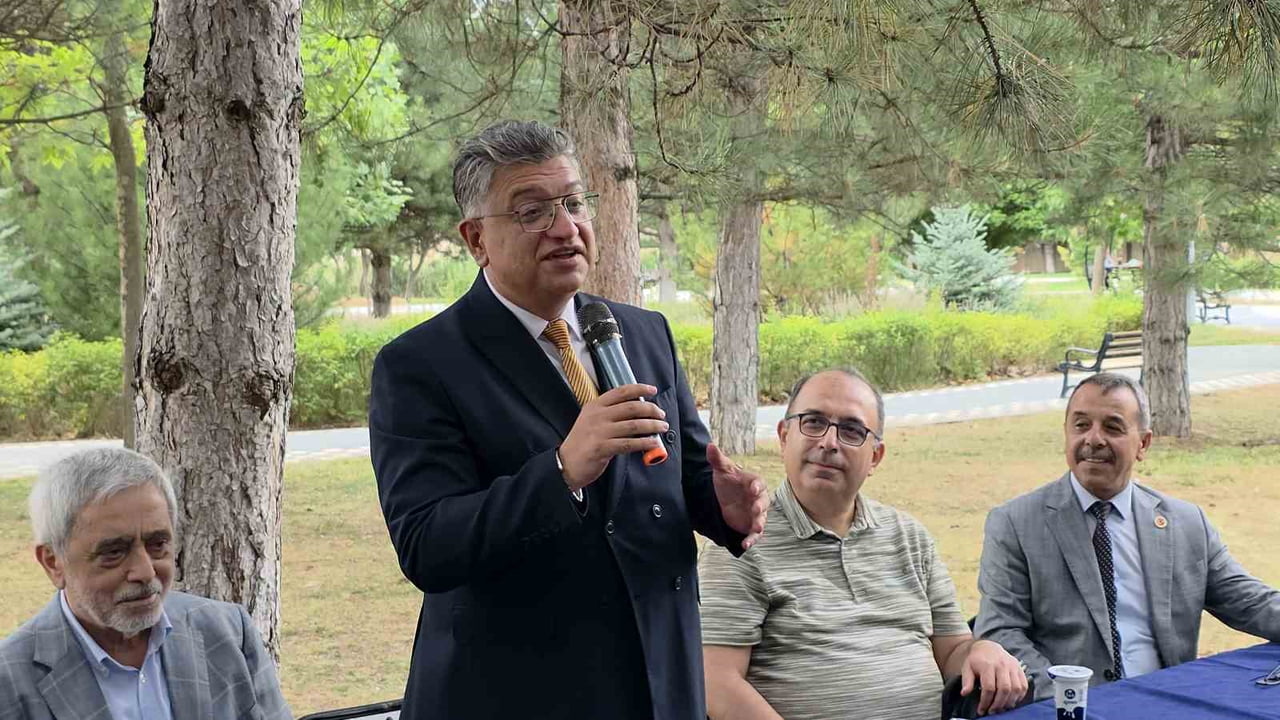 SÜLEYMAN KIZILTOPRAK'IN KONUŞMASI
