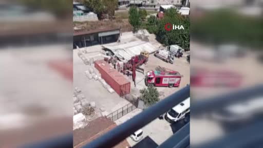 Sultanbeyli’de çelik çatı işçilerin üzerine çöktü: 1’i ağır 2 yaralı