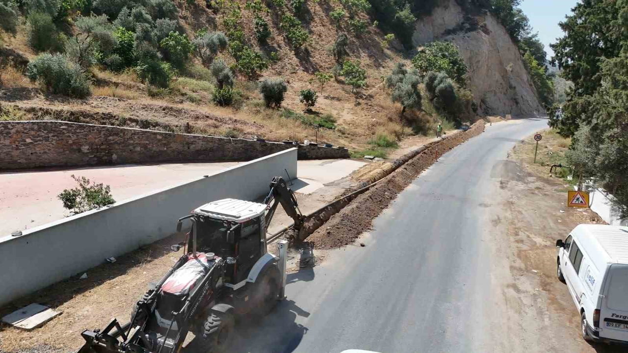 SULTANHİSAR’IN KAYNAK SUYU HATLARI YENİLENİYOR