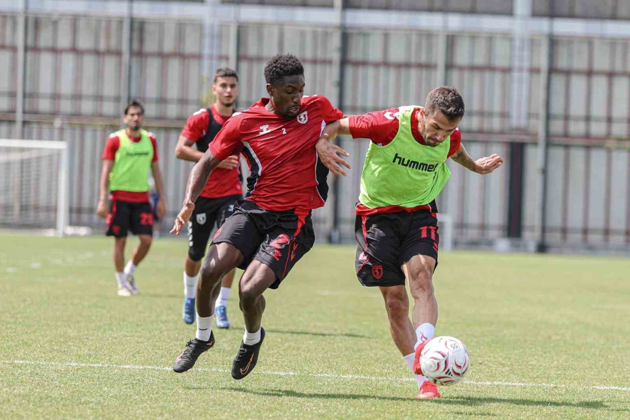 SÜPER LİG EKİPLERİNDEN SAMSUNSPOR, LİGİN İLK HAFTASINDA AĞIRLAYACAĞI GÖZTEPE KARŞILAŞMASININ...