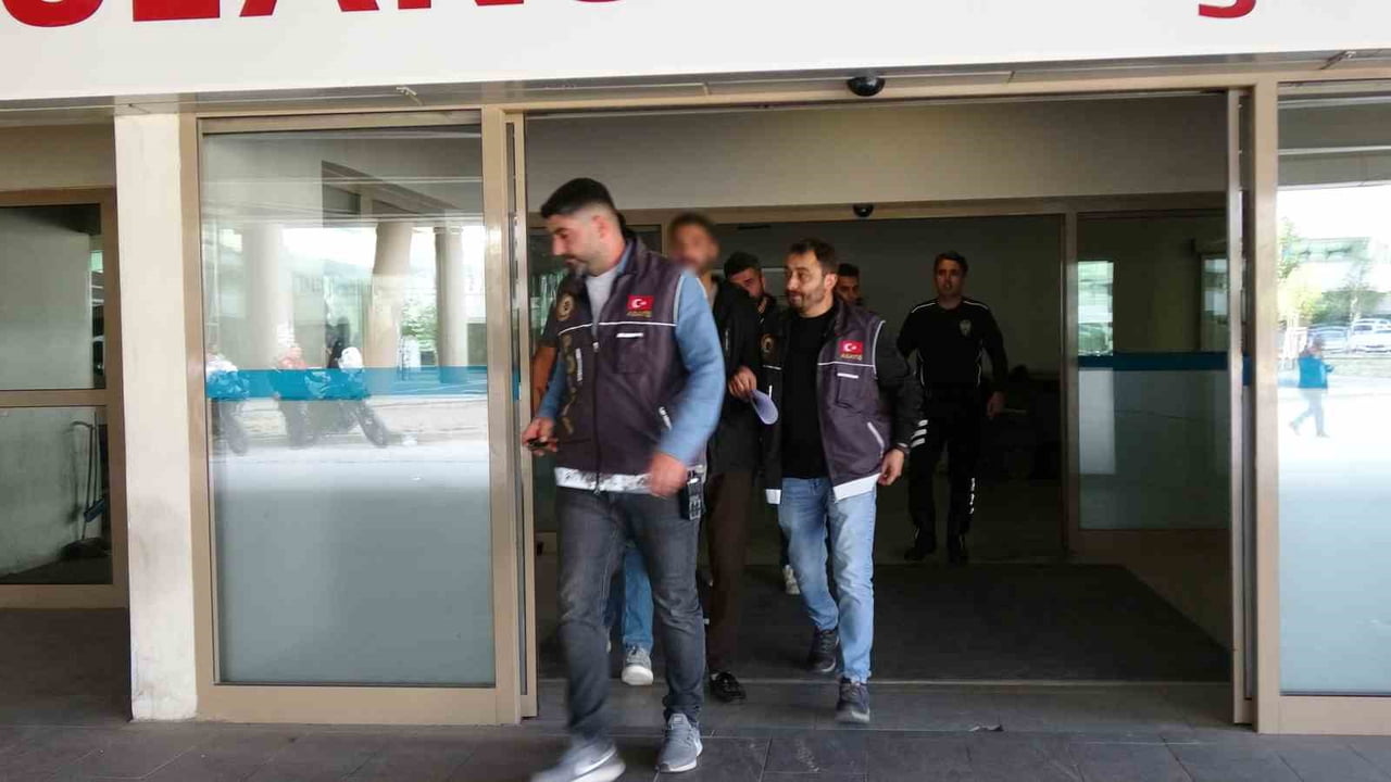 ŞÜPHELİ E.T., DÜZENLENEN OPERASYONLA YAKALANARAK GÖZALTINA ALINDI