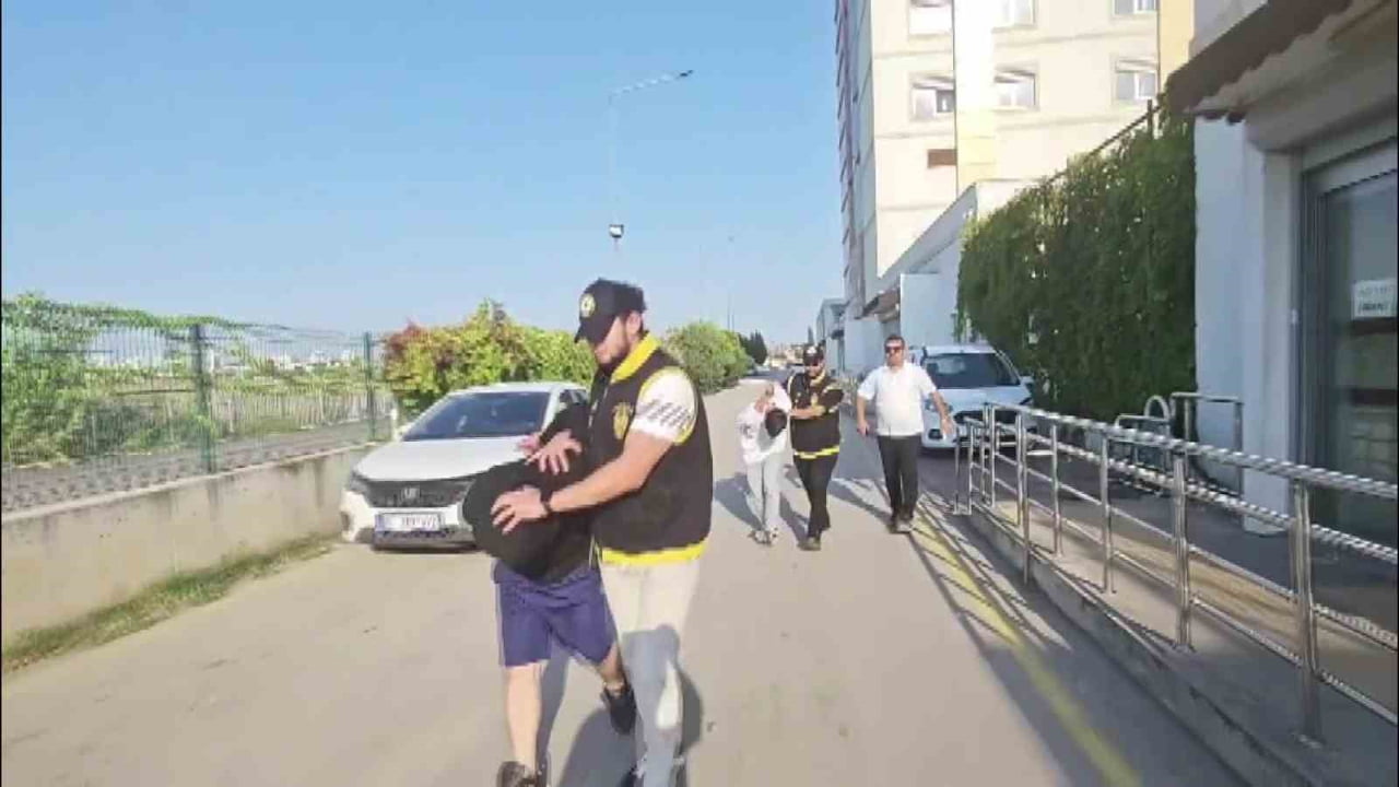 ŞÜPHELİLER ÖNDEKİ MEHMET S., ARKADAKİ TAMER İ.