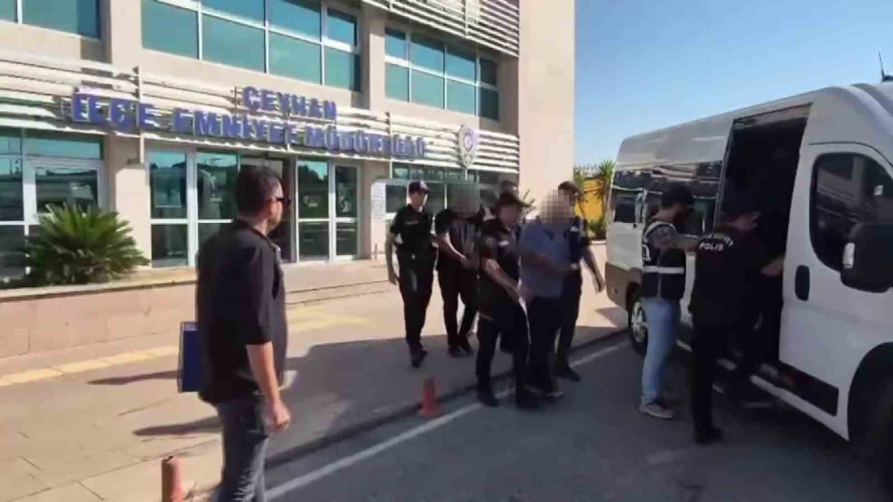 ŞÜPHELİLERİN EMNİYETTEN ÇIKIŞI VE ADLİYEYE SEVK EDİLMESİ