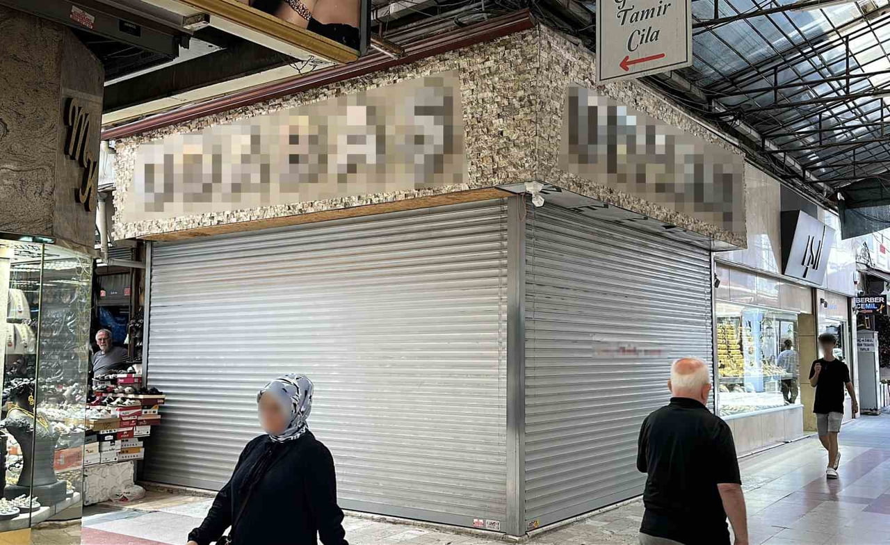 TARİHİ UZUN ÇARŞI'DAKİ İŞLETME