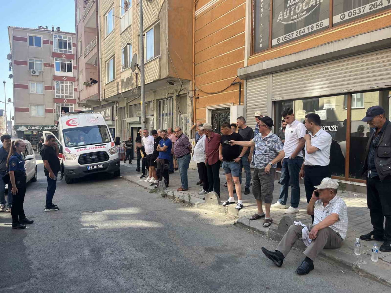 TEKİRDAĞ ÇORLU İLÇESİNDE ARALARINDA UZUN YILLARDIR MİRAS NEDENİYLE HUSUMET BULUNAN YAŞLI İKİ...