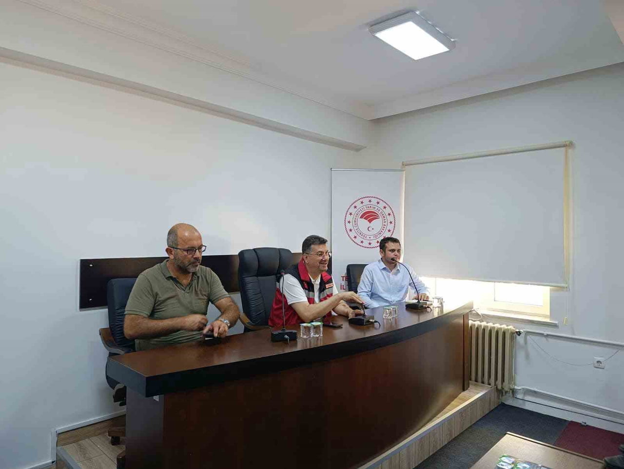 TEKİRDAĞ TARIM VE ORMAN İL MÜDÜRÜ MEHMET AKSOY (ORTADA) AÇIKLAMALARDA BULUNDU