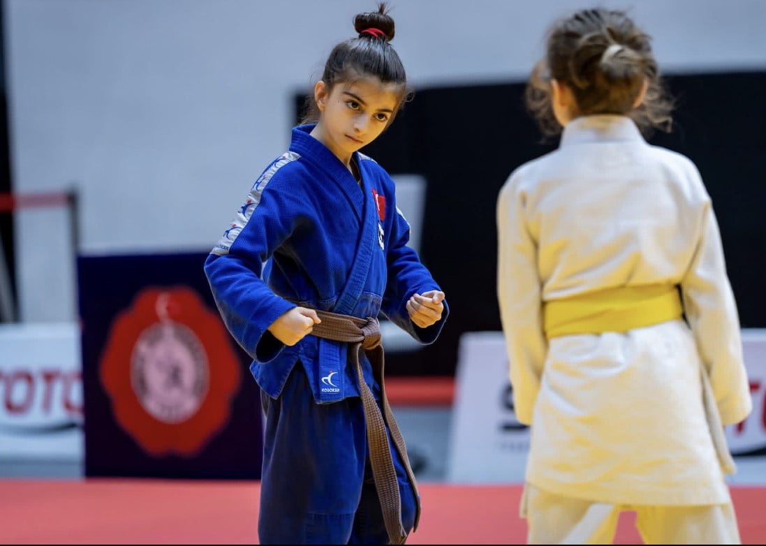 TEKİRDAĞLI JUDOCU ZEHRA SULTAN KARADAĞ (MAVİLİ), SÜPER MİNİKLER TÜRKİYE JUDO ŞAMPİYONASI'NDA...