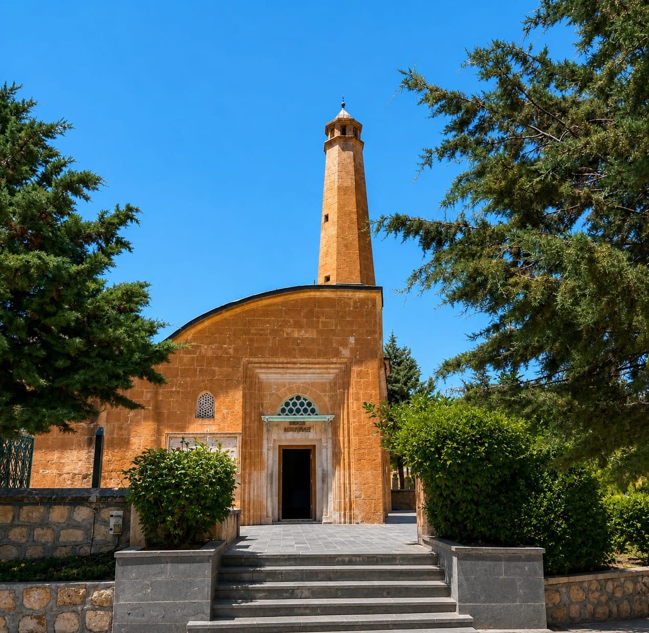 TİLLO’DA İSMAİL FAKİRULLAH VE İBRAHİM HAKKI HAZRETLERİ TÜRBESİ GEÇİCİ OLARAK ZİYARETE...