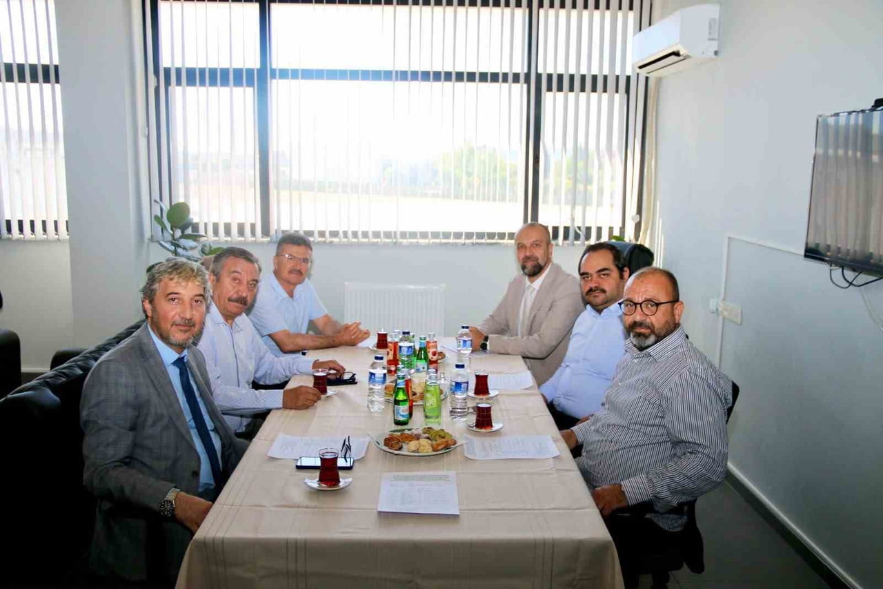 TOBB KÜTAHYA OSB MESLEK LİSESİ'NİN GELECEĞİ MASAYA YATIRILDI