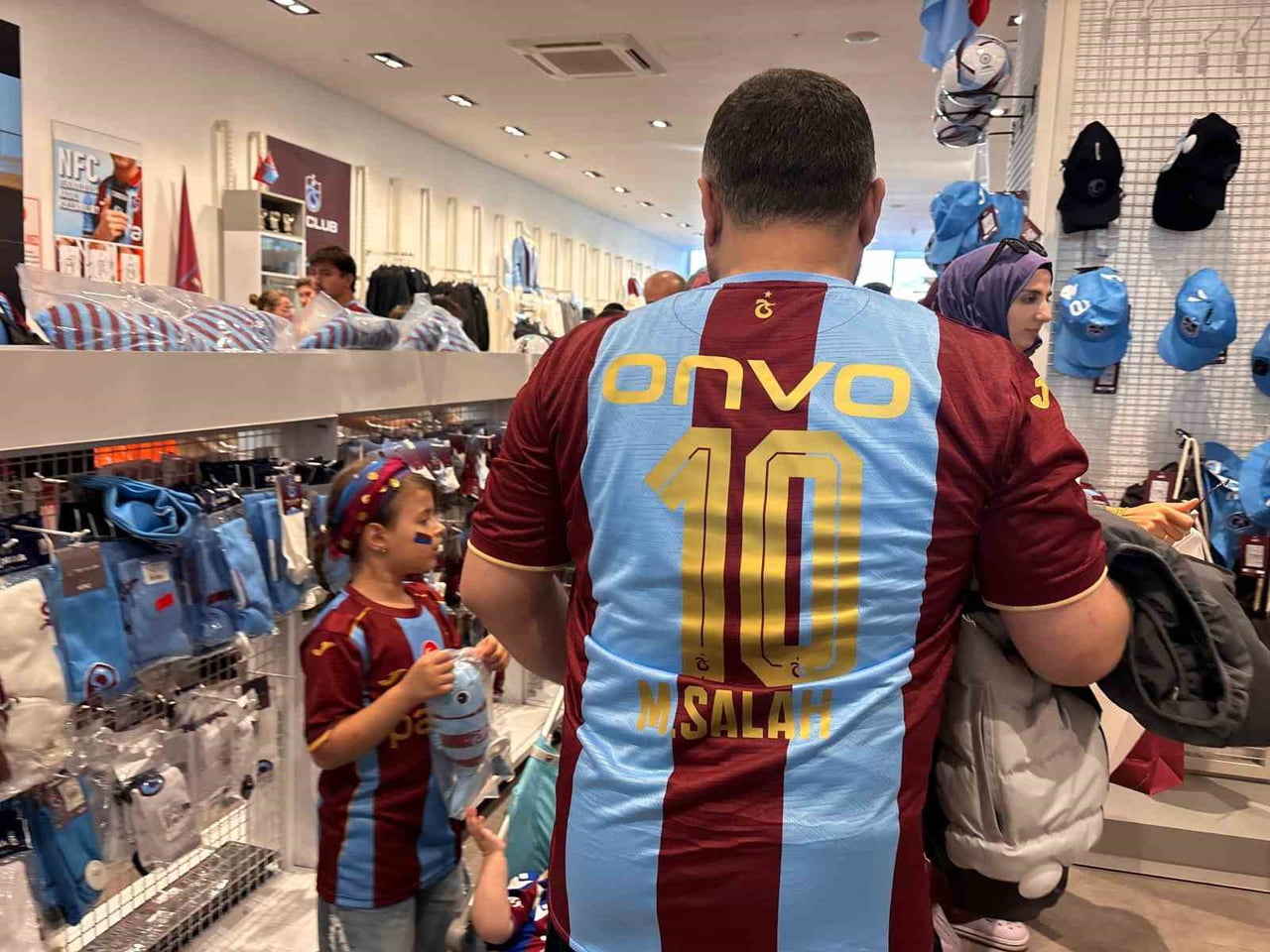 TRABZONSPOR’UN DÜNYA FUTBOLUNUN EN ÖNEMLİ YILDIZLARINDAN MUHAMMED SALAH’I KADROSUNA KATMASININ...