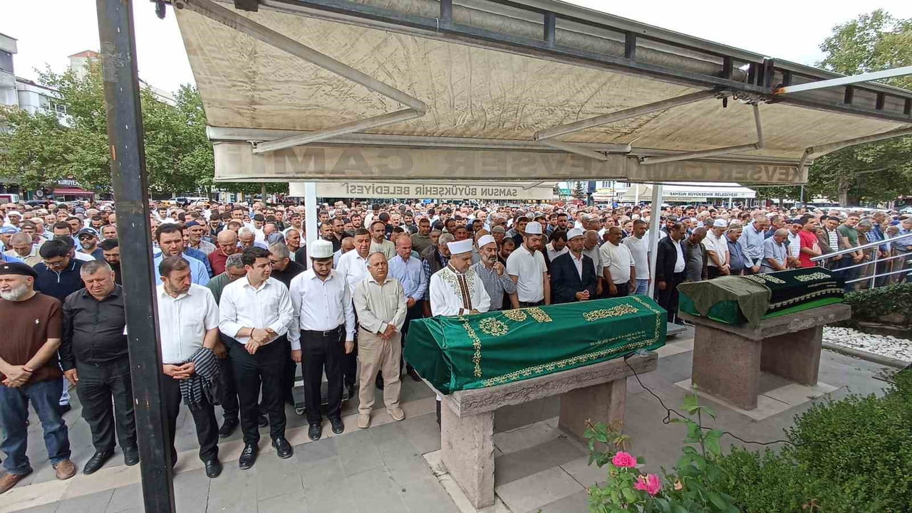 TRAFİK KAZASINDAN ÖLEN İMAM İÇİN HAVZA KEVSER CAMİİ'NDE TÖREN DÜZENLENDİ