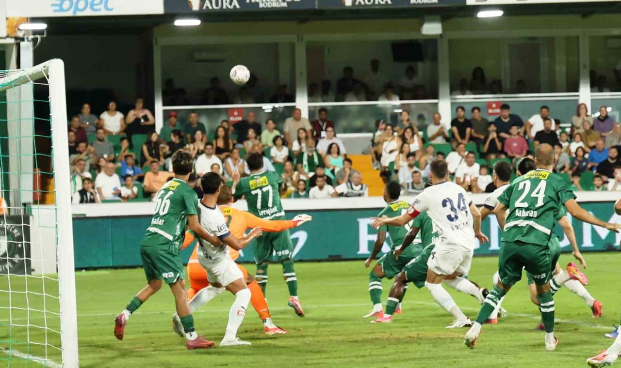 TRENDYOL 1. LİG'İN 1. HAFTASINDA BODRUM FK, SAHASINDA BURSASPOR'A 2-0 MAĞLUP OLDU.