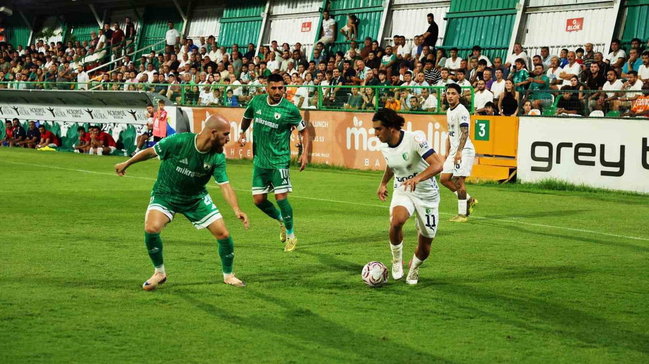 TRENDYOL 1. LİG'İN 3. HAFTASINDA BODRUM FK SAHASINDA MUĞLASPORLA 0-0  BERABERE KALDI