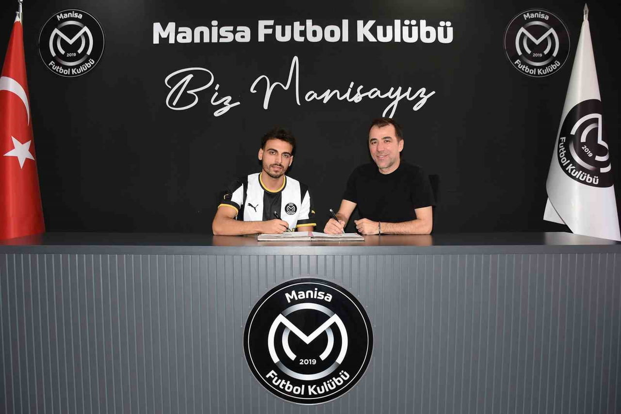 TRENDYOL 1. LİG EKİPLERİNDEN MANİSA FUTBOL KULÜBÜ, ADANA DEMİRSPOR’UN GENÇ SAVUNMA OYUNCUSU OSMAN...
