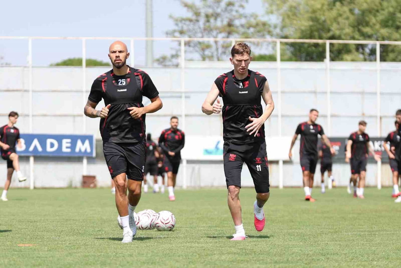 TRENDYOL 1. LİG’İN 2. HAFTASINDA KAYSERİSPOR’A KONUK OLACAK SİVASSPOR, MÜCADELENİN HAZIRLIKLARINI...