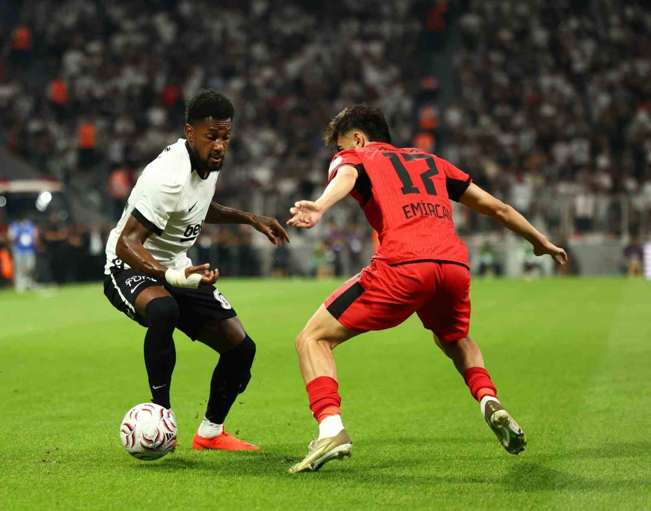 TRENDYOL SÜPER LİG'İN 3. HAFTASINDA BEŞİKTAŞ, SAHASINDA ÇORUM FUTBOL KULÜBÜ İLE KARŞI KARŞIYA...