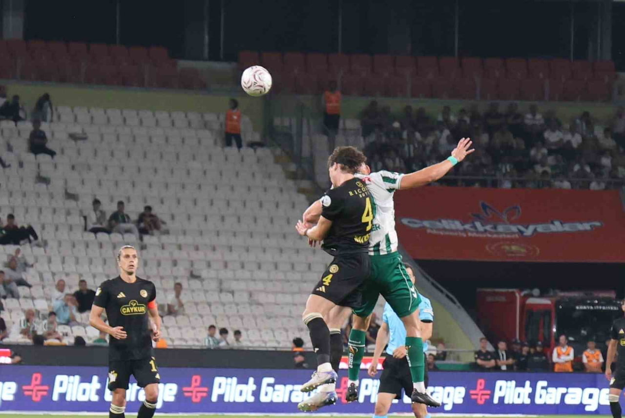 TRENDYOL SÜPER LİG'İN İLK HAFTASINDA KONYASPOR, SAHASINDA KARŞILAŞTIĞI ÇAYKUR RİZESPOR’A 1-0...