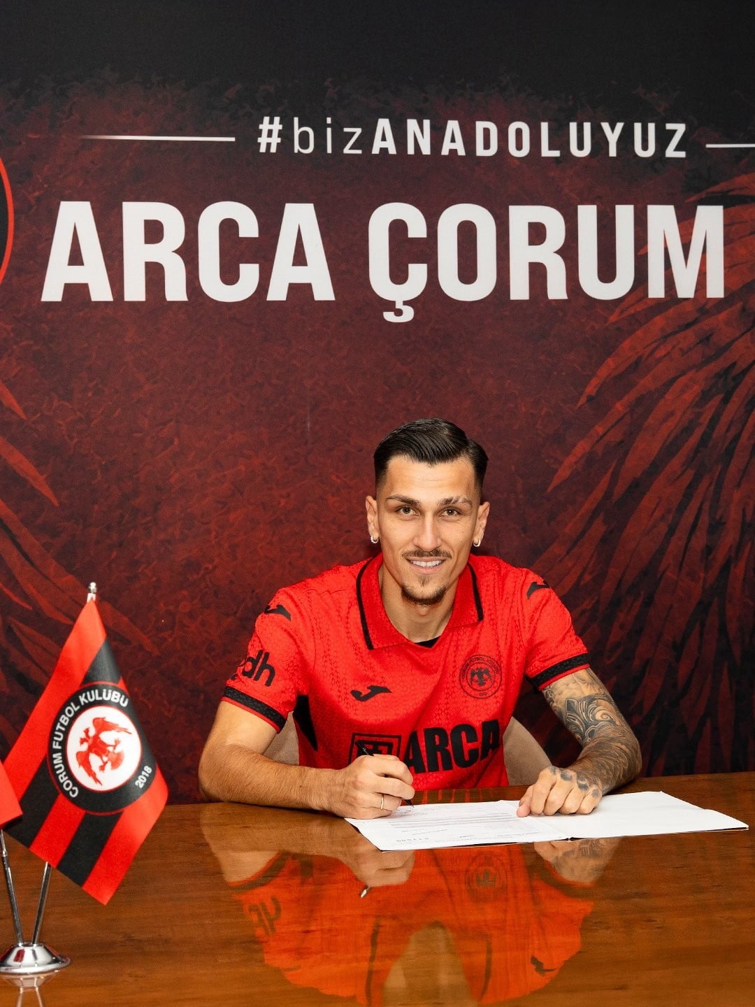 TRENDYOL SÜPER LİG'İN YENİ EKİPLERİNDEN ÇORUM FK, YUNAN MİLLİ FUTBOLCU ALEXANDROS KYZİRİDİS'İ...