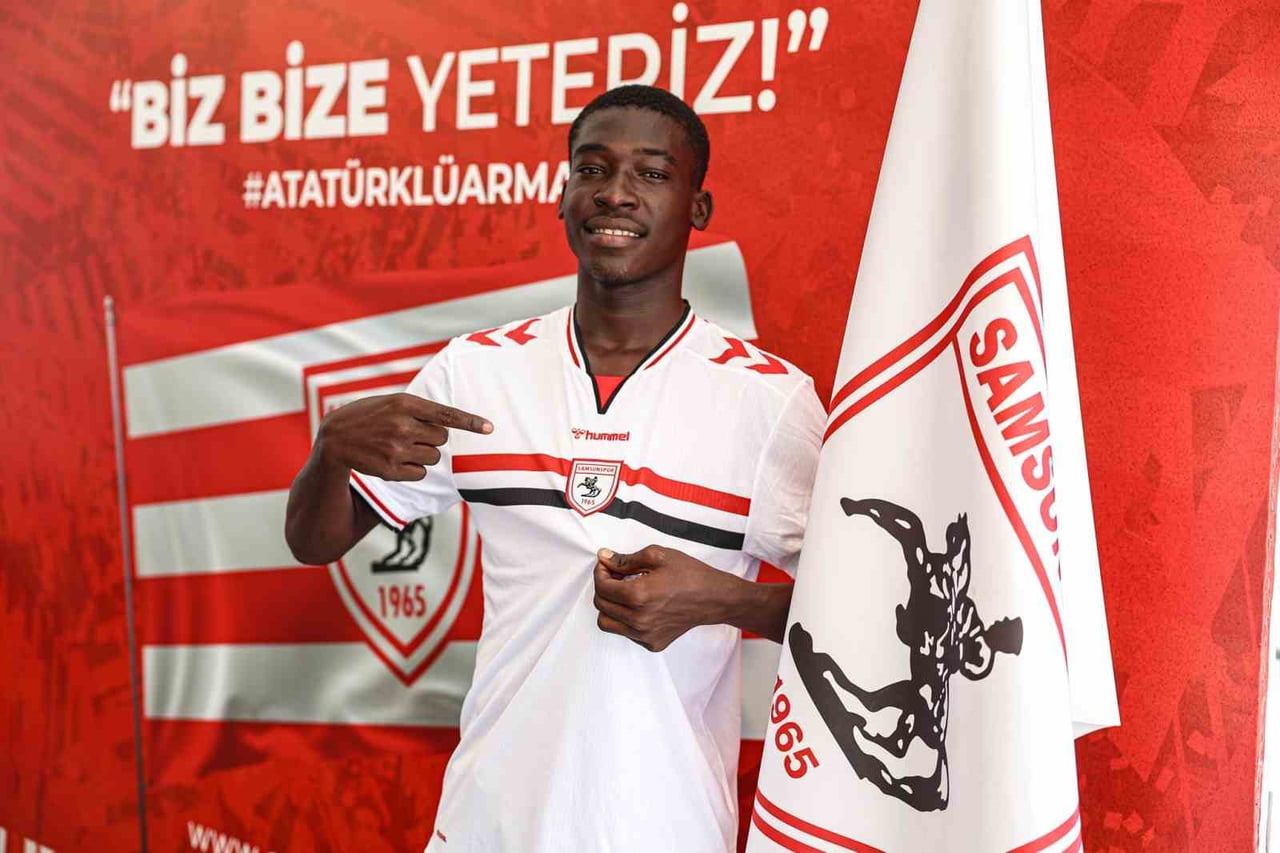 TRENDYOL SÜPER LİG EKİPLERİNDEN SAMSUNSPOR, 18 YAŞINDAKİ ÇADLI ORTA SAHA OYUNCUSU MBATOLOUM DANİEL...