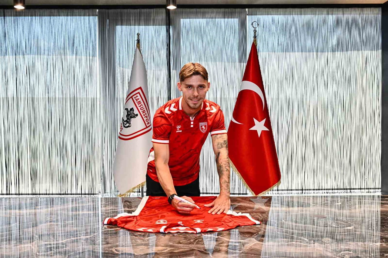 TRENDYOL SÜPER LİG EKİPLERİNDEN SAMSUNSPOR, POLONYA EKSTRAKLASA EKİPLERİNDEN PİAST GLİWİCE FORMASI...