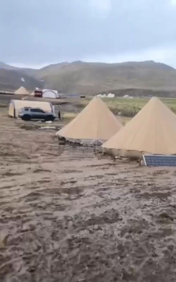 TUNCELİ’NİN PÜLÜMÜR İLÇESİNDE 3 BİN 500 RAKIMLI ELMALI YAYLASI’NDA KÜÇÜKBAŞ HAYVAN YETİŞTİRİCİLİĞİ...