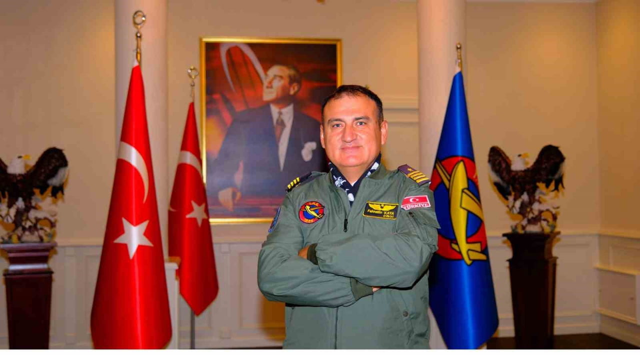 TÜRK HAVA KURUMU GENEL BAŞKAN YARDIMCISI VE KULÜP BAŞKANI FAHRETTİN KAYA