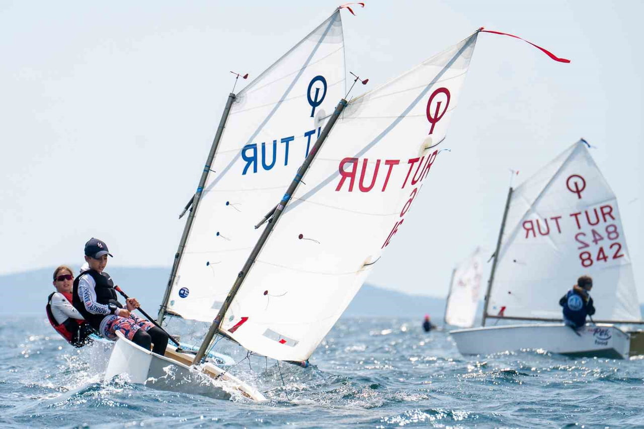 TÜRKİYE'NİN EN UZUN YELKEN HAFTASI 14. TAYK-EKER OLYMPOS REGATTA, FARKLI KATEGORİLERDE DÜZENLENEN...