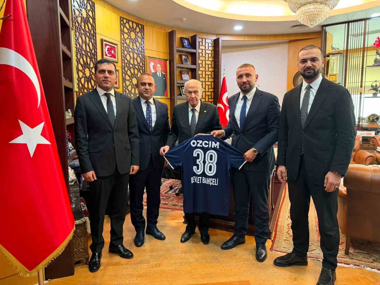 TÜRKİYE 3. LİG 3. GRUP EKİPLERİNDEN ERCİYES 38 FK KULÜP BAŞKANI LATİF ERSOY, YÖNETİM KURULU...