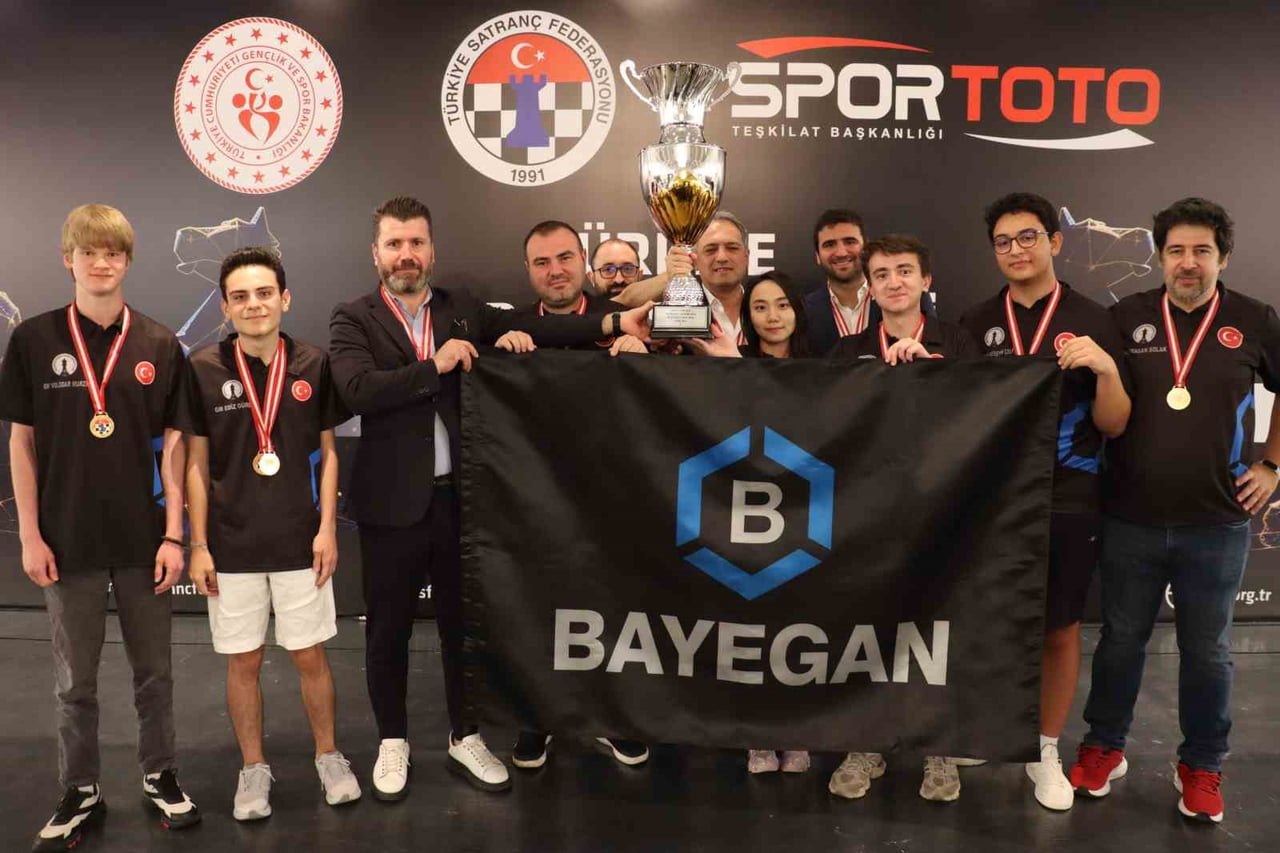 TÜRKİYE’NİN VE DÜNYANIN ÖNDE GELEN SATRANÇ OYUNCULARINI BİR ARAYA GETİREN TÜRKİYE SATRANÇ SÜPER...