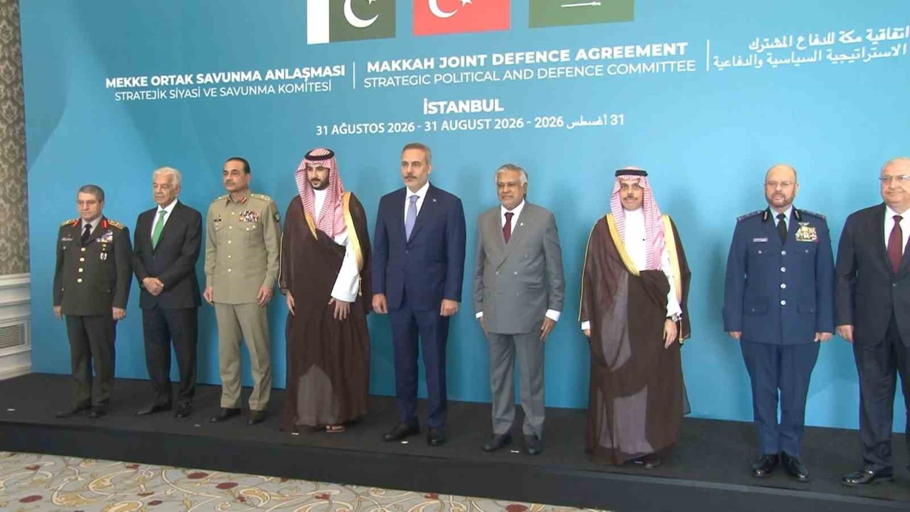 TÜRKİYE, PAKİSTAN VE SUUDİ ARABİSTAN ARASINDA İMZALANAN MEKKE ORTAK SAVUNMA ANLAŞMASI KAPSAMINDA...