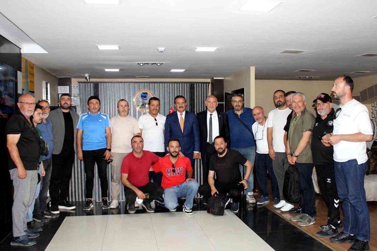 TÜRKİYE SPOR YAZARLARI DERNEĞİ (TSYD) GENEL MERKEZ ŞUBELER SORUMLUSU KEMAL ÇAĞLAYAN, ÇORUM’DA BİR...