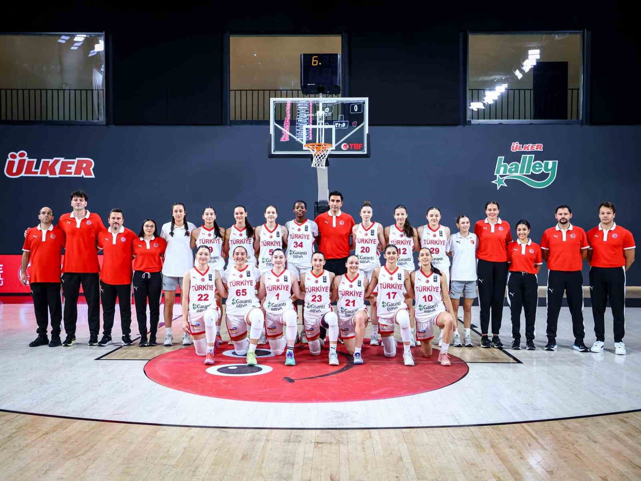 TURNUVANIN BİRİNCİ MAÇINDA 16 YAŞ ALTI YILDIZ KIZ MİLLİ TAKIMI, ALMANYA'YI 67-48 MAĞLUP...