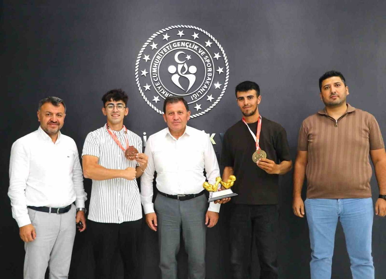 U23 GENÇLER BİLEK GÜREŞİ TÜRKİYE ŞAMPİYONASI VE MİLLİ TAKIM SEÇMELERİ’NDE MÜCADELE EDEN KAYSERİLİ...