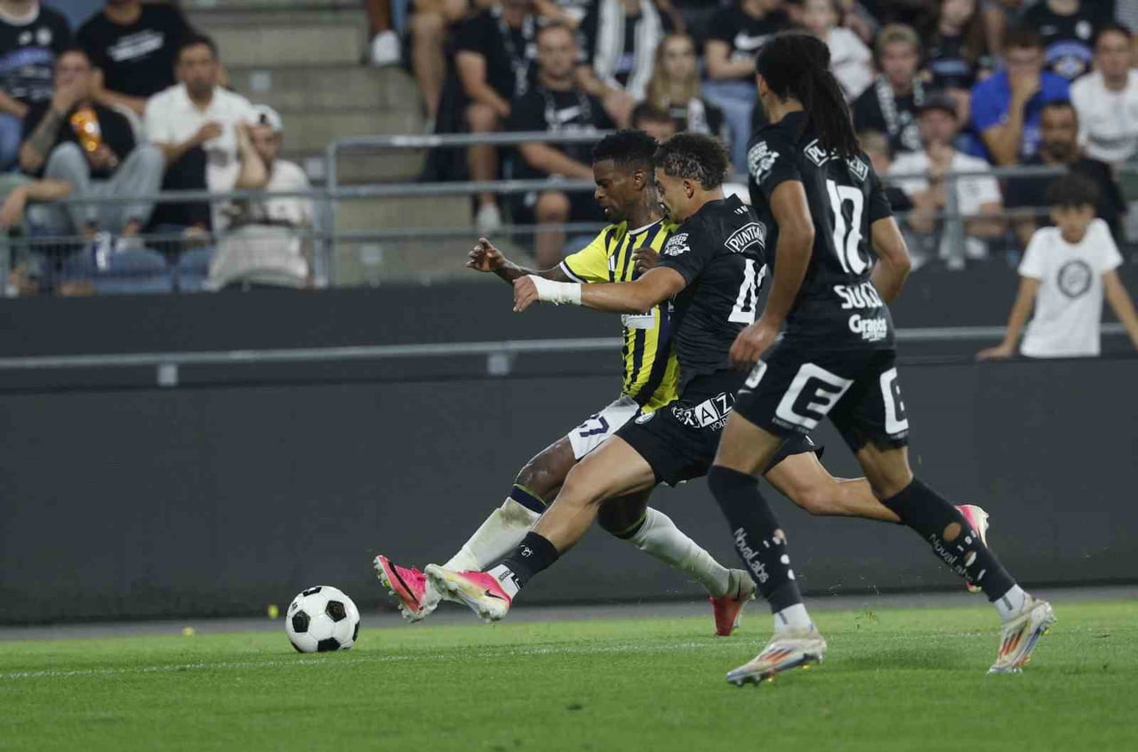 UEFA ŞAMPİYONLAR LİGİ 3. ELEME TURU RÖVANŞ MAÇINDA FENERBAHÇE, AVUSTURYA EKİBİ STURM GRAZ İLE...