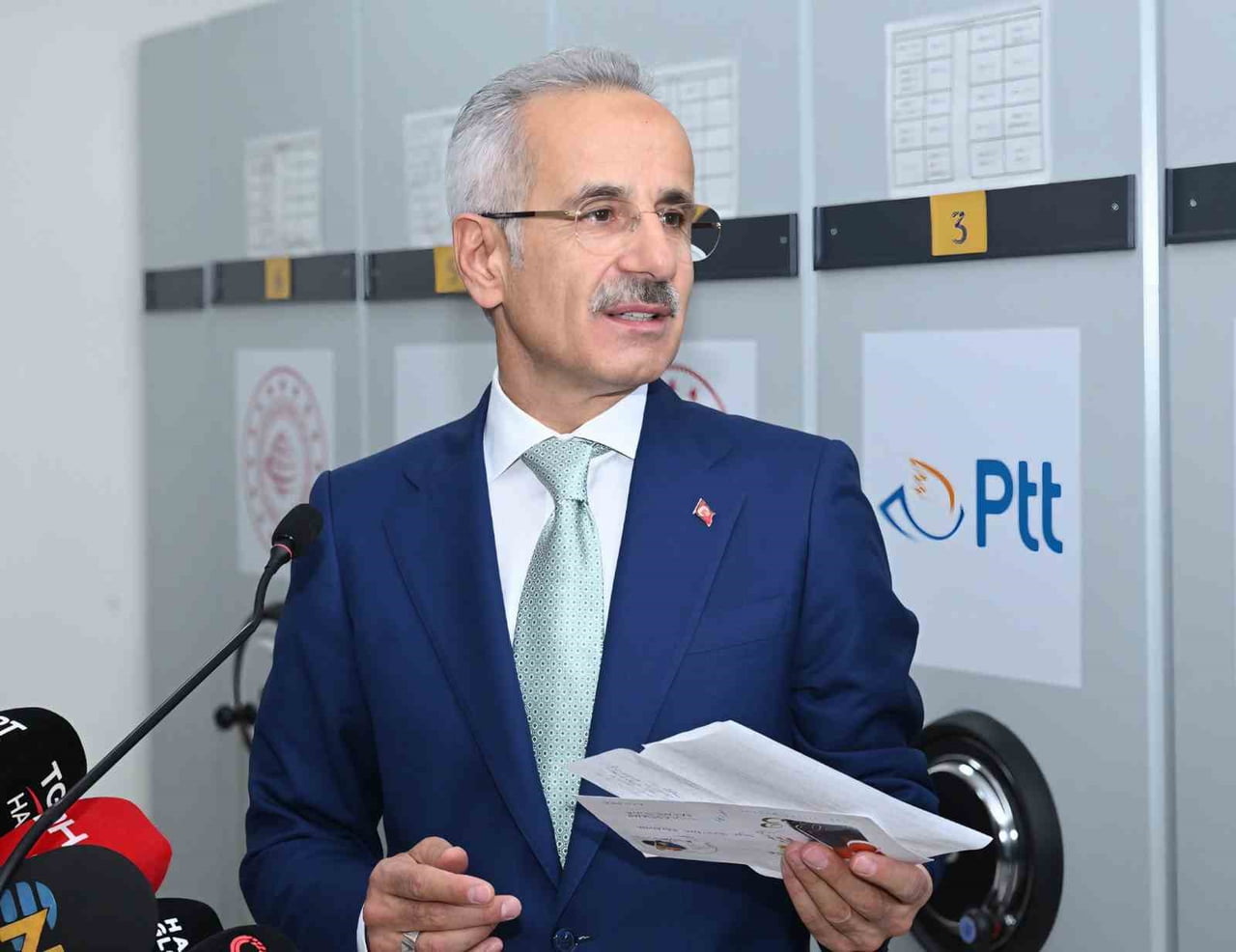 ULAŞTIRMA VE ALTYAPI BAKANI ABDULKADİR URALOĞLU AÇIKLAMADA BULUNDU